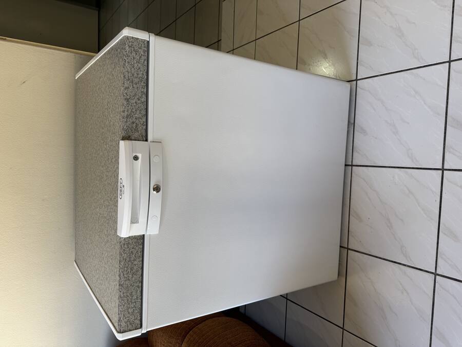 Chest freezer